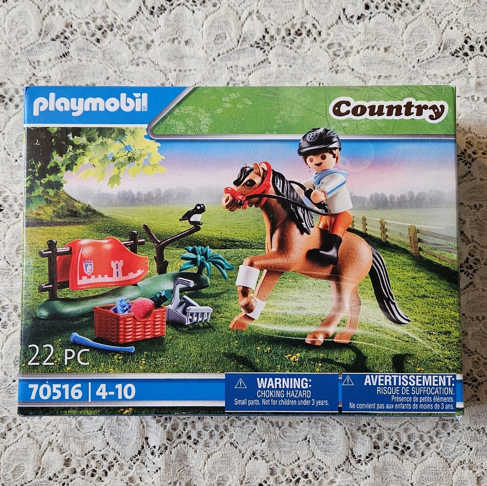 Playmobil Connemara Pony Playset New in Box Horse Person and Accessories